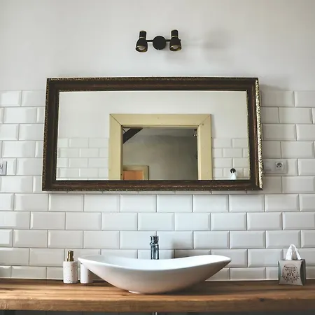 Svejdov Dom, Centrum